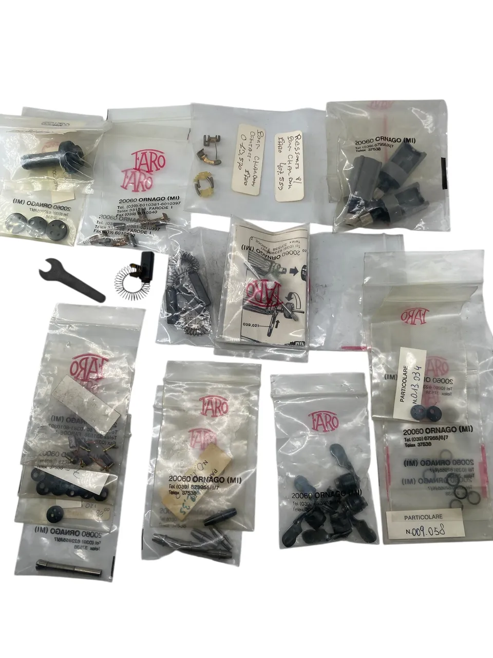 Aimar lot pièces Faro anciens modèles fauteuil