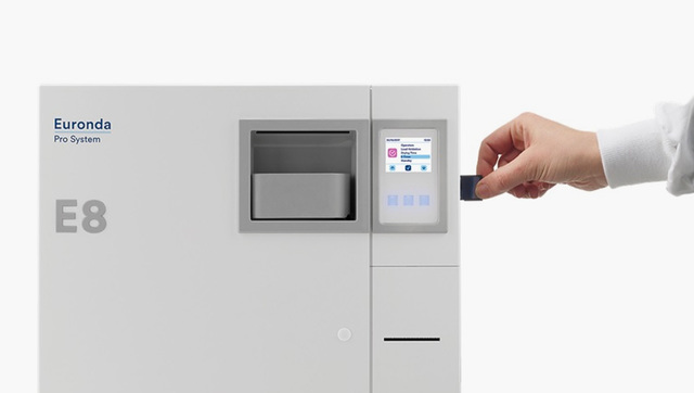 Euronda E8 autoclave cabinet Pro System 2300 W