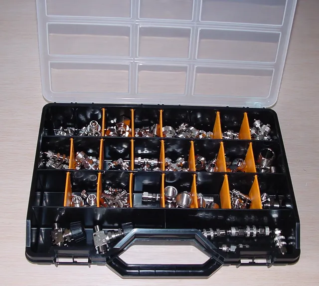 Aimar FDM Boîte 145 raccords + 2 robinets pour unit